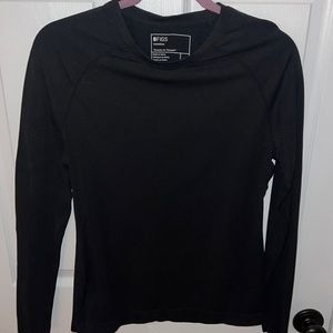 Figs Size medium - Seamless under scrub shirt long sleeve